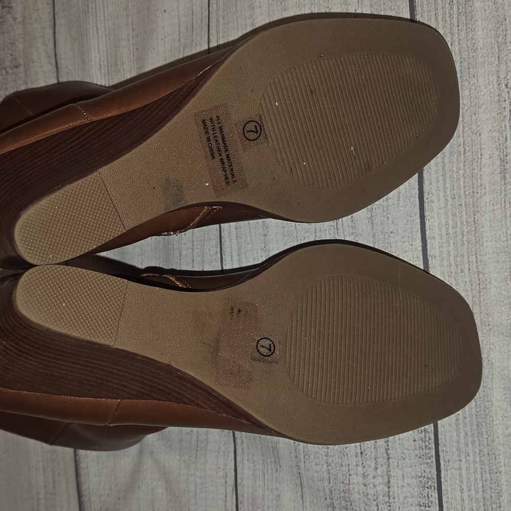 DV by Dolce Vita Rupart Wedge Booties Brown Size 7 - Picture 8 of 9